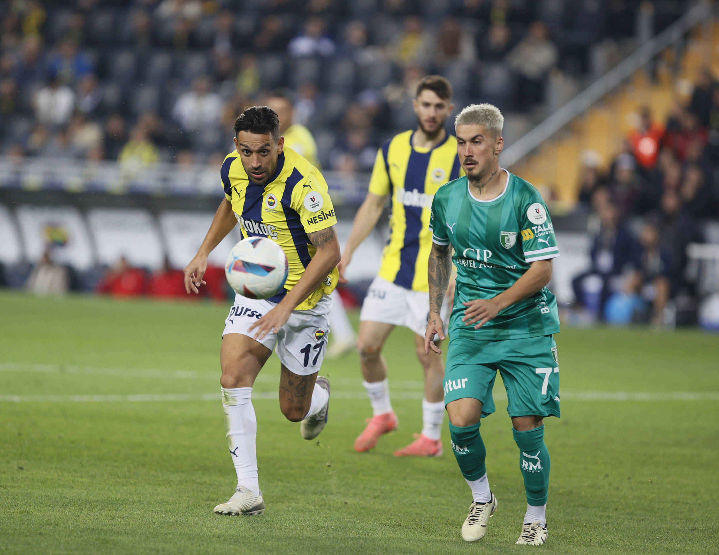 国际比赛日布莱顿回应争议——足总杯节点到来,底气十足,轮换策略成焦点 国际比赛日布莱顿回应争议——足总杯节点到来,底气十足,轮换策略成焦点