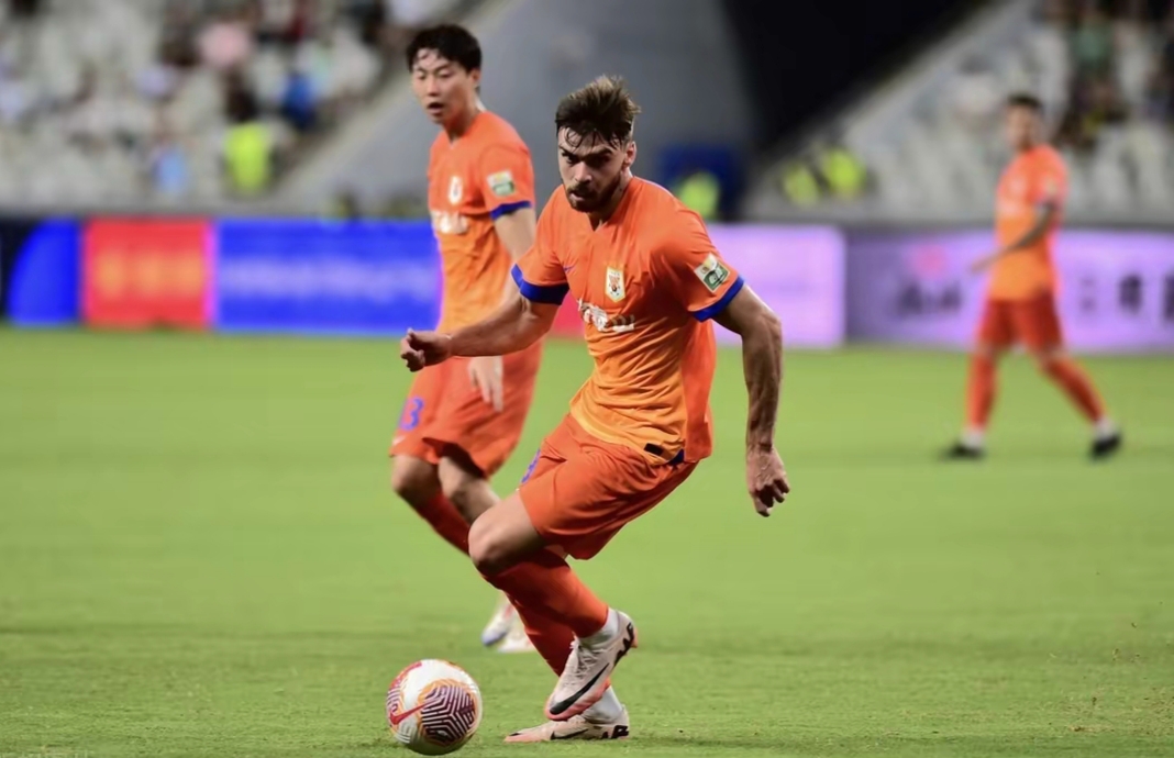 冲刺阶段山东泰山备战全明星赛，豪取连胜细节曝光，气氛紧张，细节决定成败(中超联赛山东泰山战胜长春亚泰)-友博体育