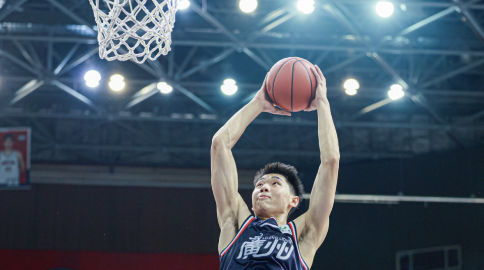 冲刺阶段体能课后；广州队造点机会备战NBA总决赛；态度坚定；资深球员宣示担当的简单介绍-友博入口