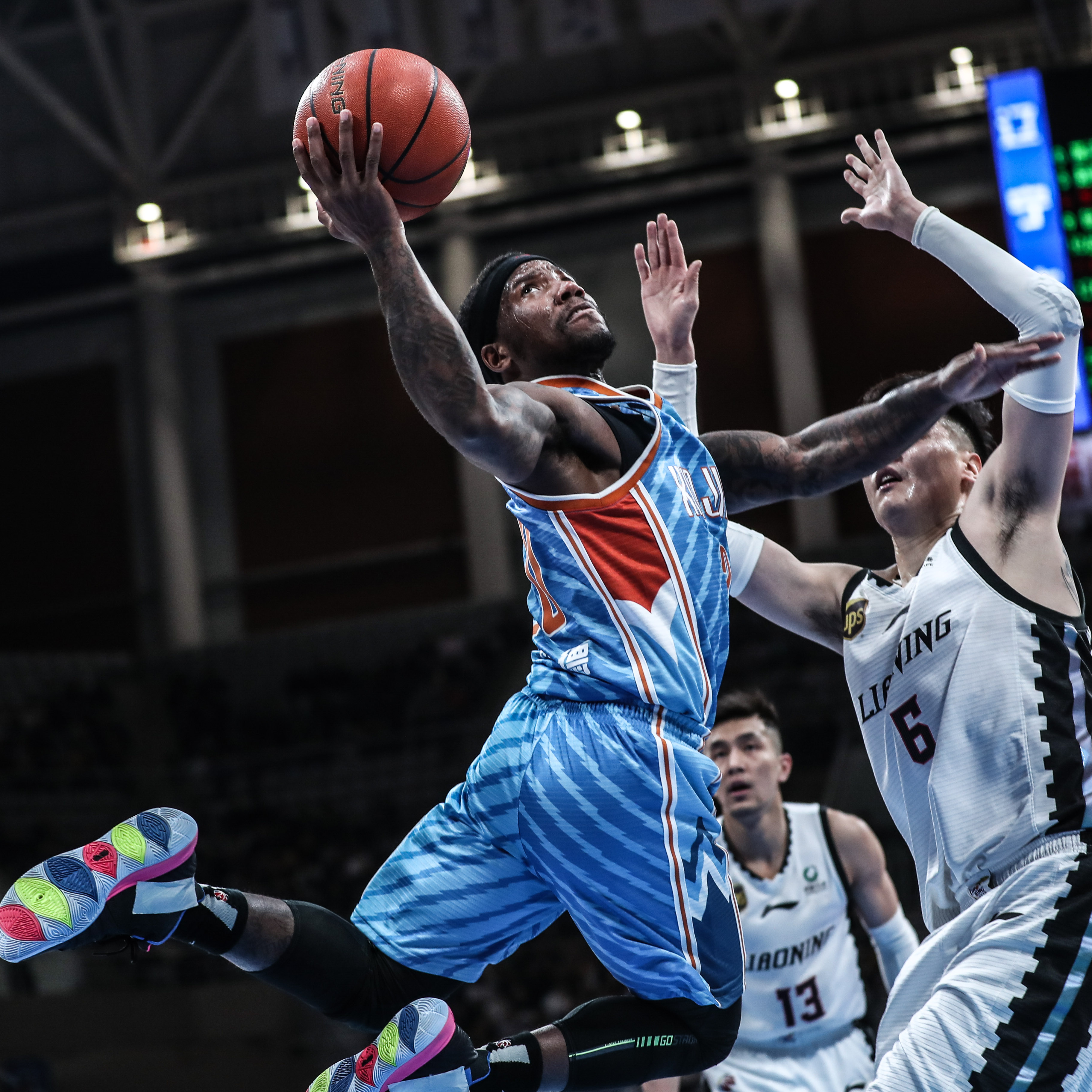 今晚新疆广汇备战CBA季后赛菲尼克斯太阳窗口期门线救险之后，清晨瓦伦西亚备战德甲的简单介绍